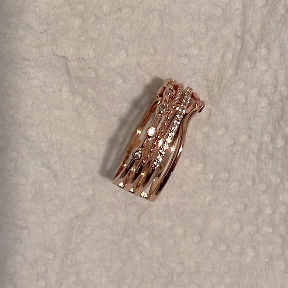 Rose gold ring